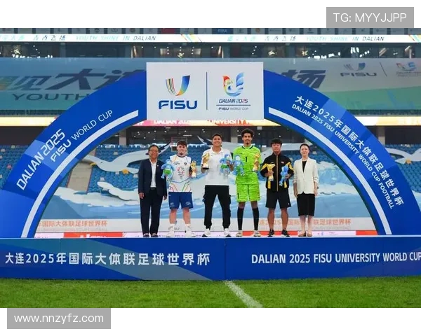 加纳与象牙海岸的足球对决:历史恩怨与未来展望的精彩较量 加纳与象牙海岸的足球对决:历史恩怨与未来展望的精彩较量