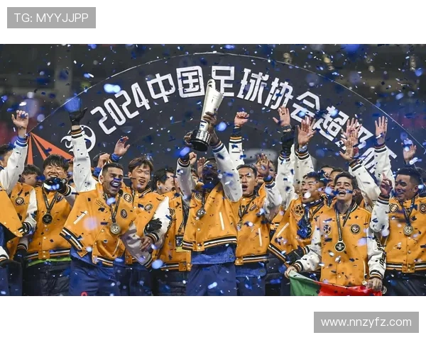 大理锐龙与上海申花激战正酣谁能在赛场上笑到最后