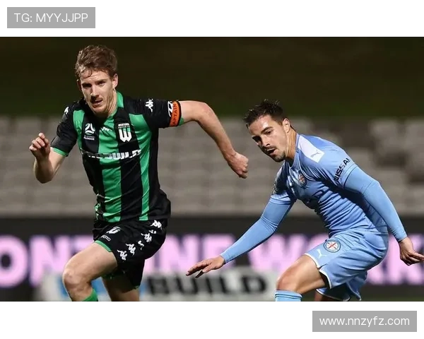 布琳狮子迎战墨尔本城争夺澳超联赛关键三分之战